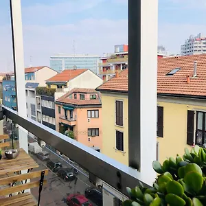 Apartment Morivione - Bocconi Free Parking, Mailand