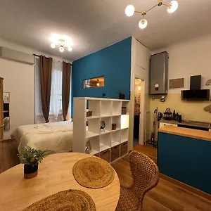 Apartment Regina Ai Navigli - Sky Tv, Wifi And Breakfast Box, Mailand